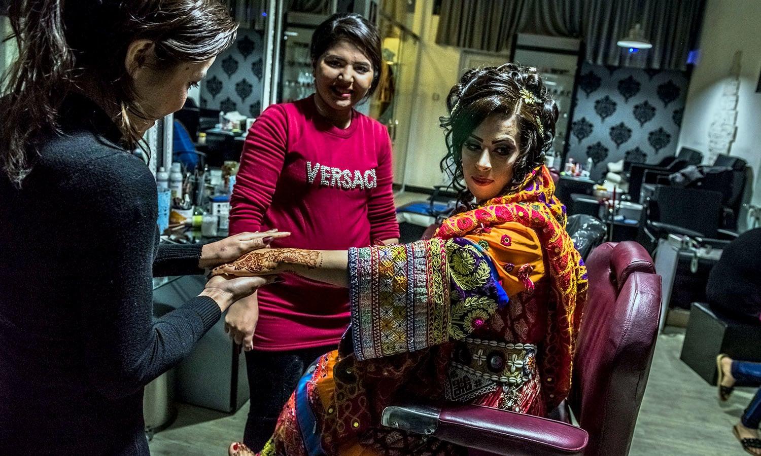 Taliban Administration orders Beauty Salons in Afghanistan to close