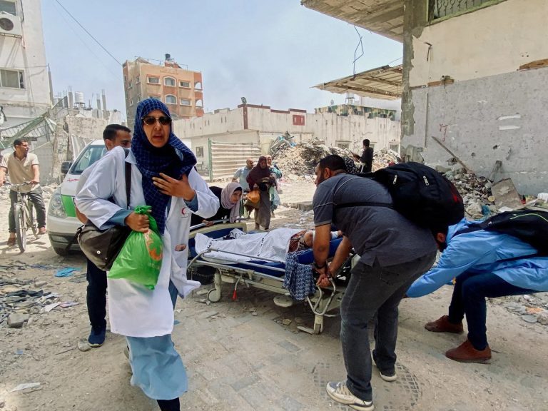 Gaza Hospital Raided, Dozens of Medical Staff Detained Amid Damage to Facilities