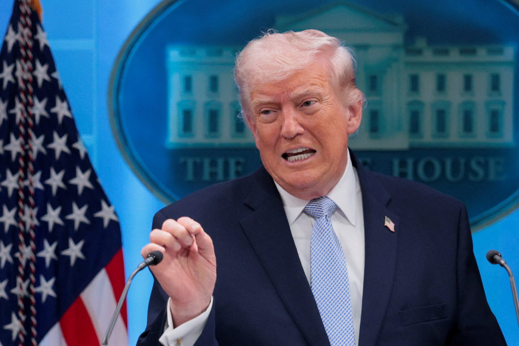 Trump Dismisses “Unauthorized” Claims on US-Iran Talks, Defends Ceasefire Terms Trump Dismisses “Unauthorized” Claims on US-Iran Talks, Defends Ceasefire Terms