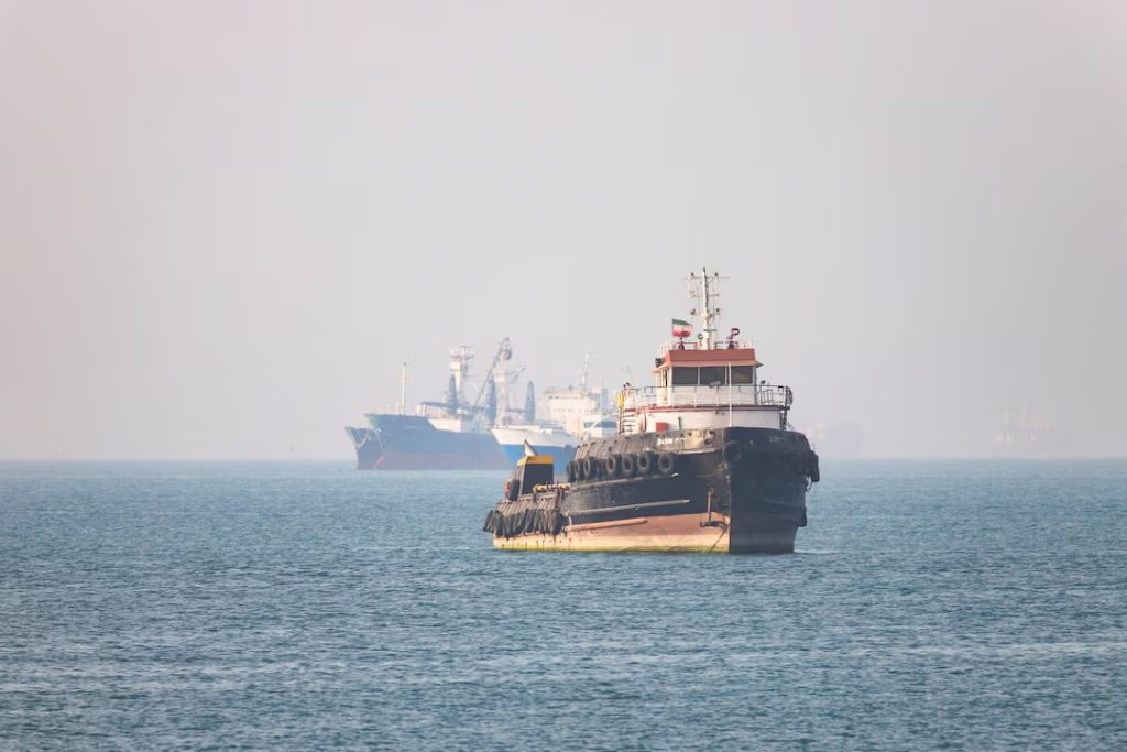 US Warns Iran Over Strait of Hormuz Control as Gulf Tensions Escalate