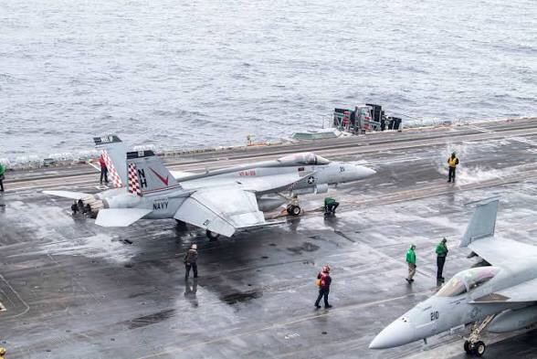 US Launches Airstrikes in Southern Iran Amid Ceasefire and Negotiation Efforts